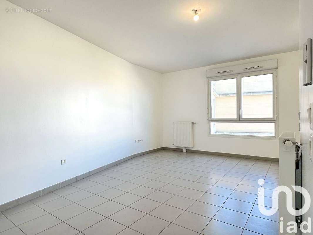 Photo 3 - Appartement à AUBERVILLIERS