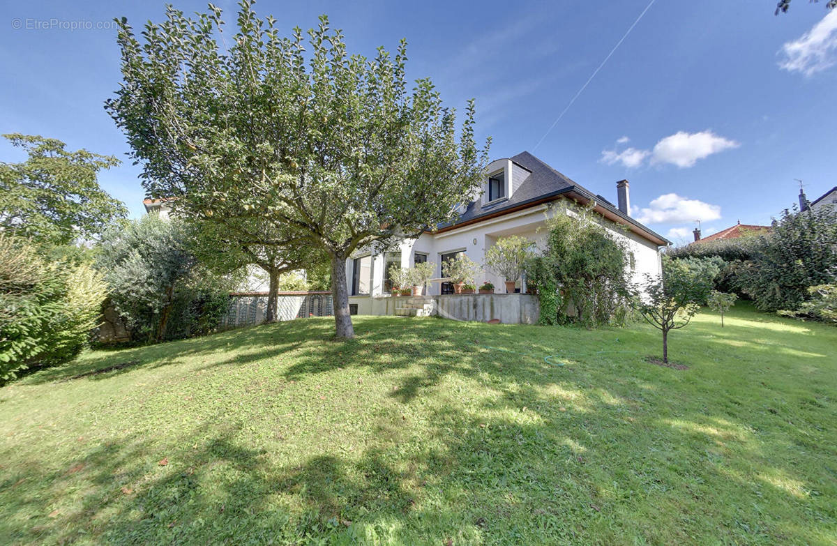 Maison à FONTENAY-SOUS-BOIS