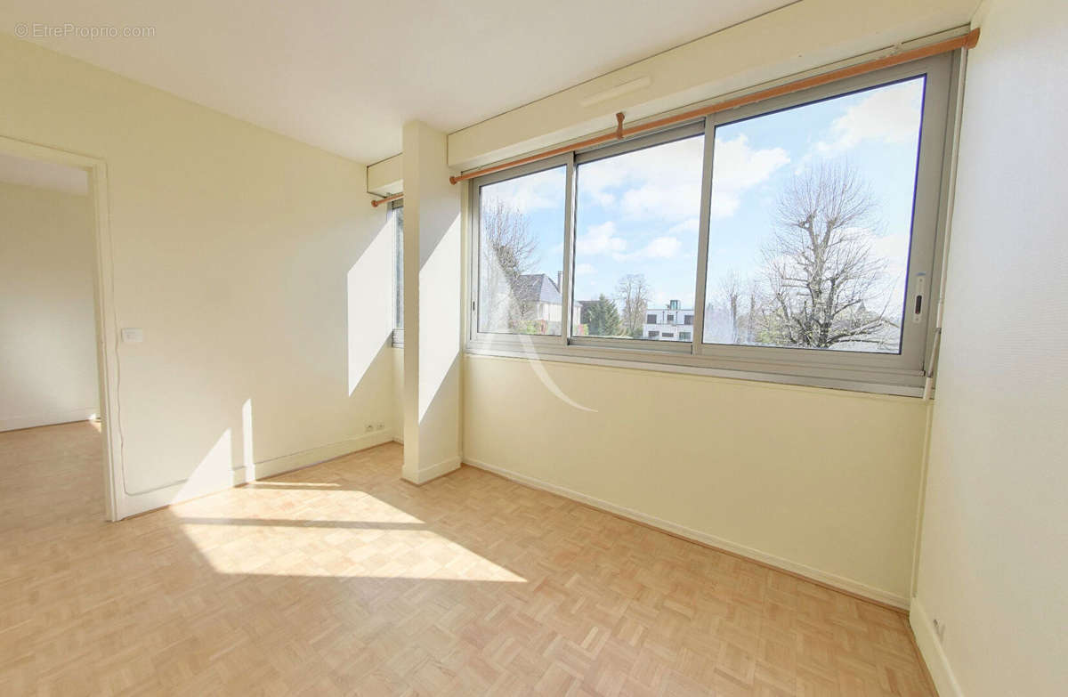 Appartement à LE PERREUX-SUR-MARNE