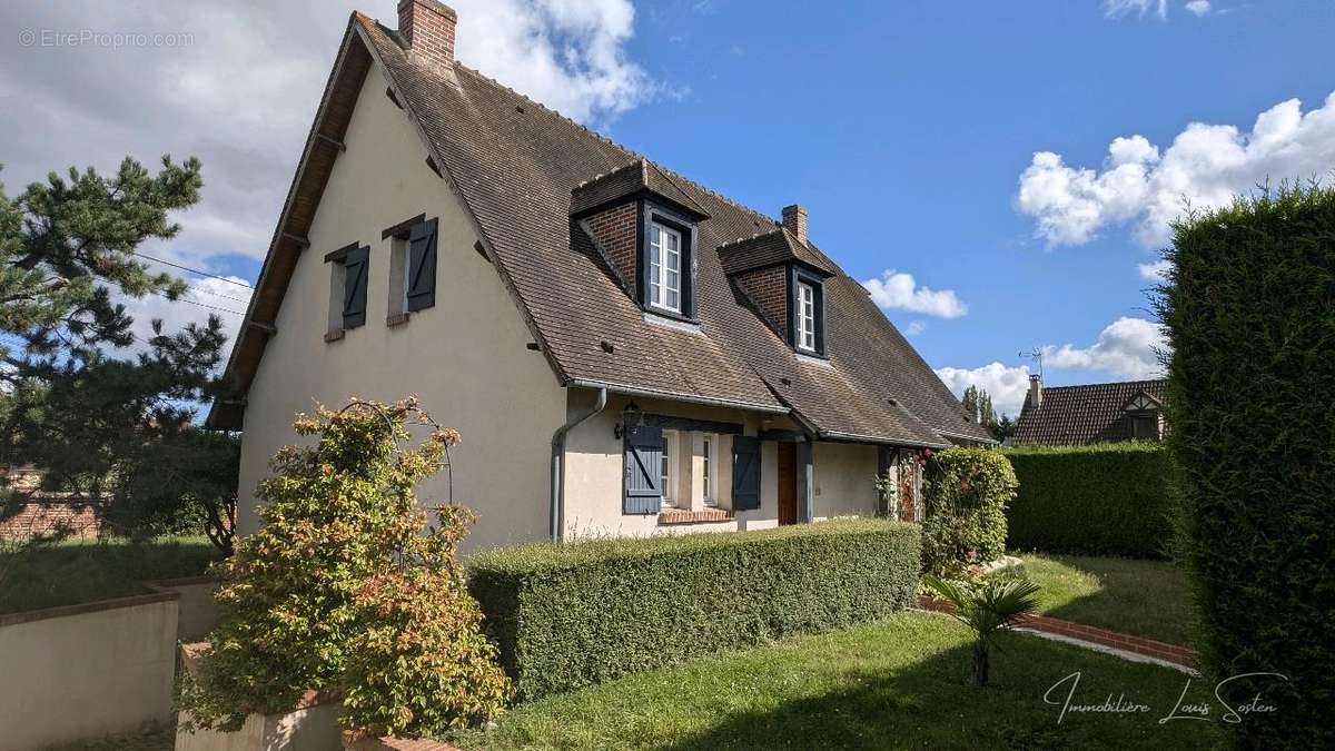 Maison à BEAUVAIS