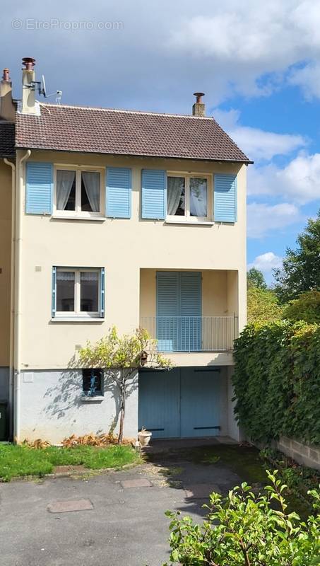 Maison à MANTES-LA-JOLIE