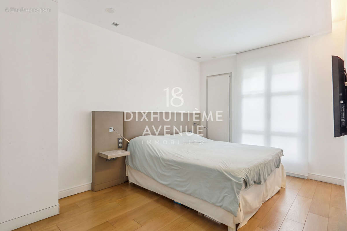 Appartement à PARIS-18E