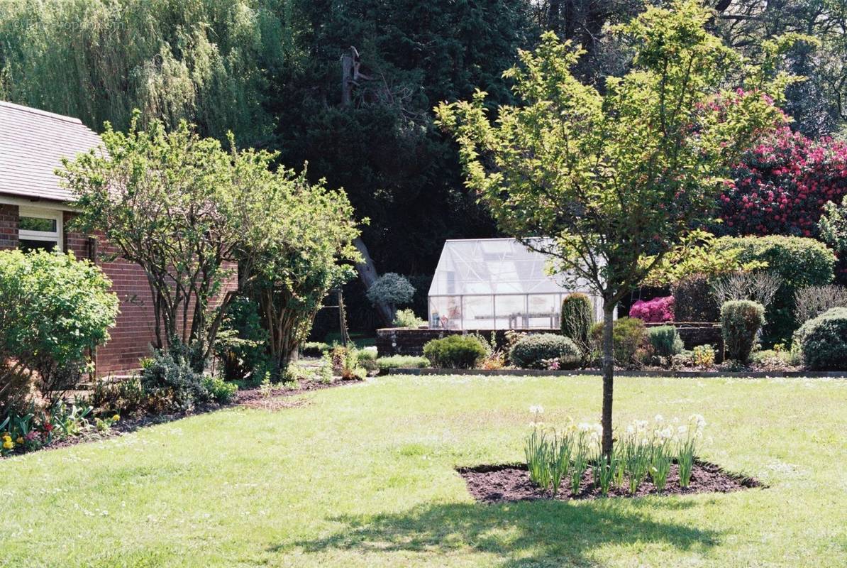 Appartement à LA GARENNE-COLOMBES