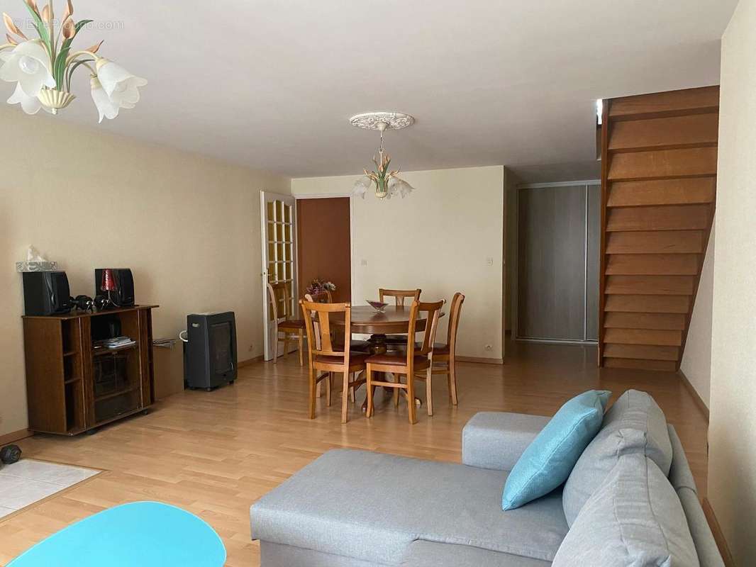   - Appartement à SAINT-CLAUDE