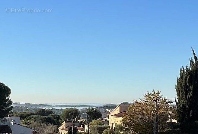 Appartement à SIX-FOURS-LES-PLAGES