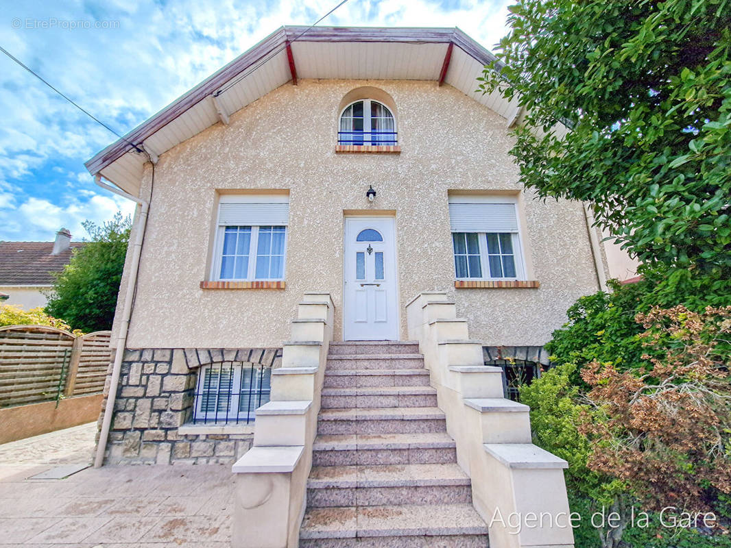 Maison à BEZONS