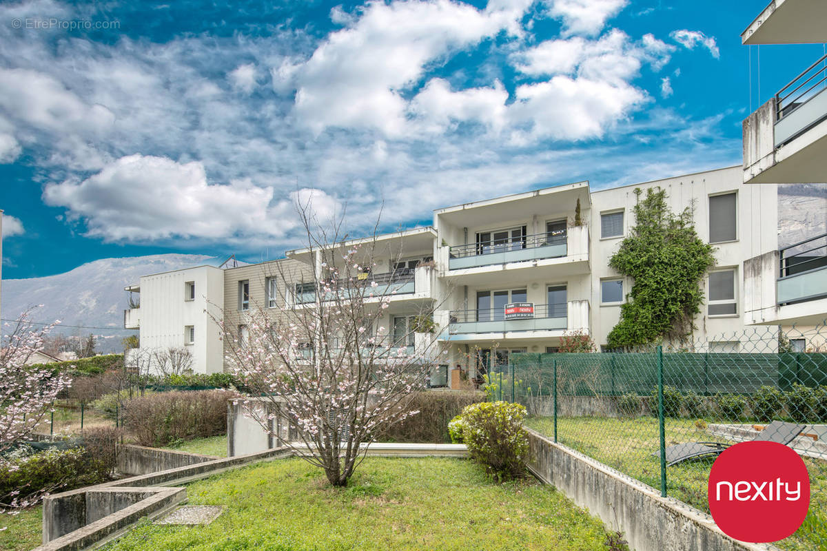 Appartement à MEYLAN