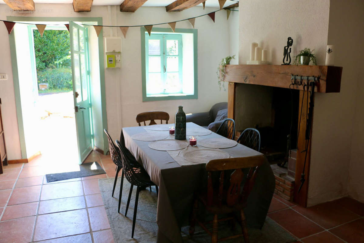 Maison à ORADOUR-SUR-VAYRES