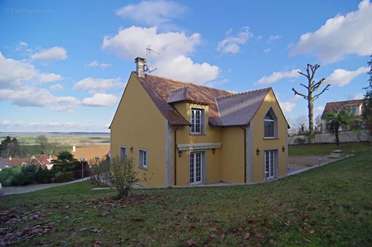 Maison à SAINT-GERMAIN-DE-LA-GRANGE