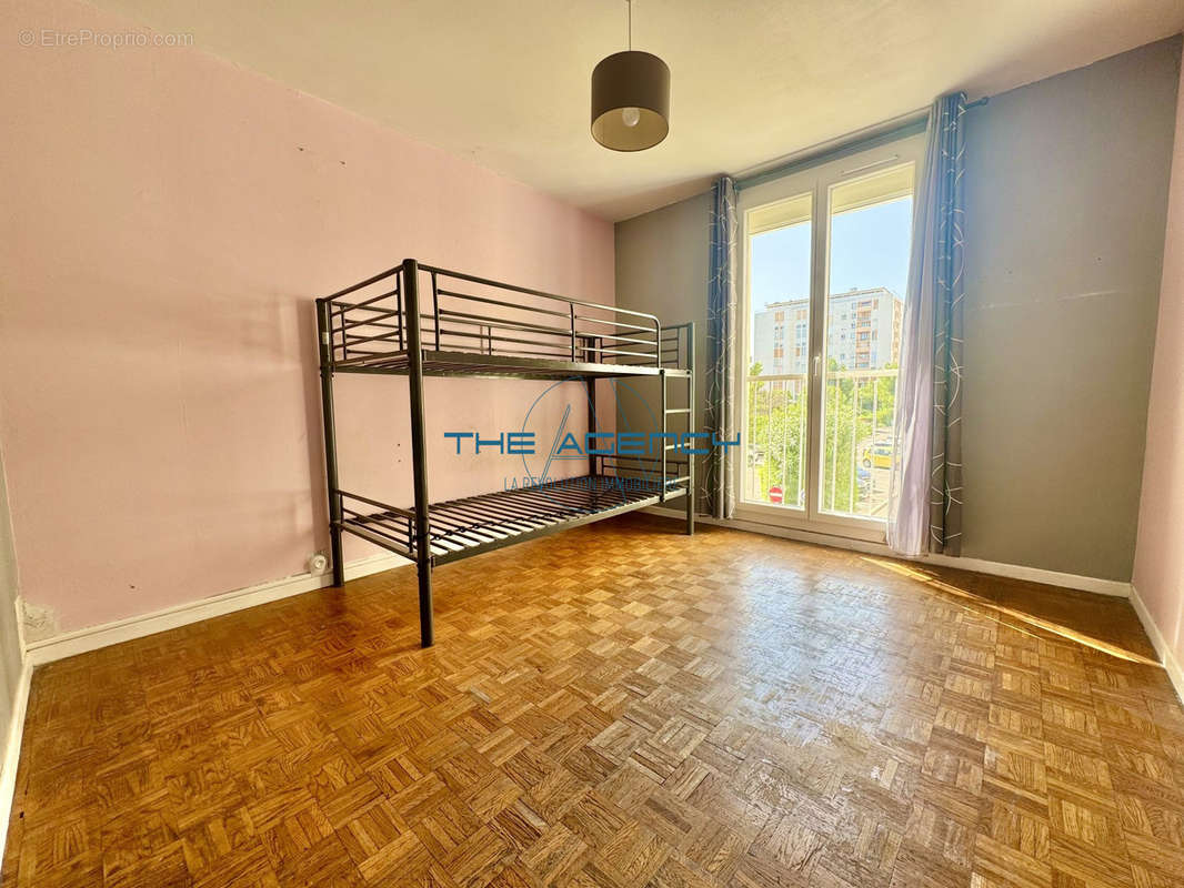 Appartement à MARSEILLE-11E