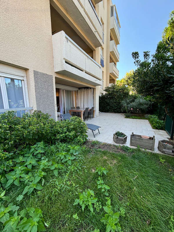 Appartement à MARSEILLE-8E