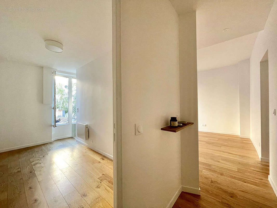 Appartement à PARIS-14E