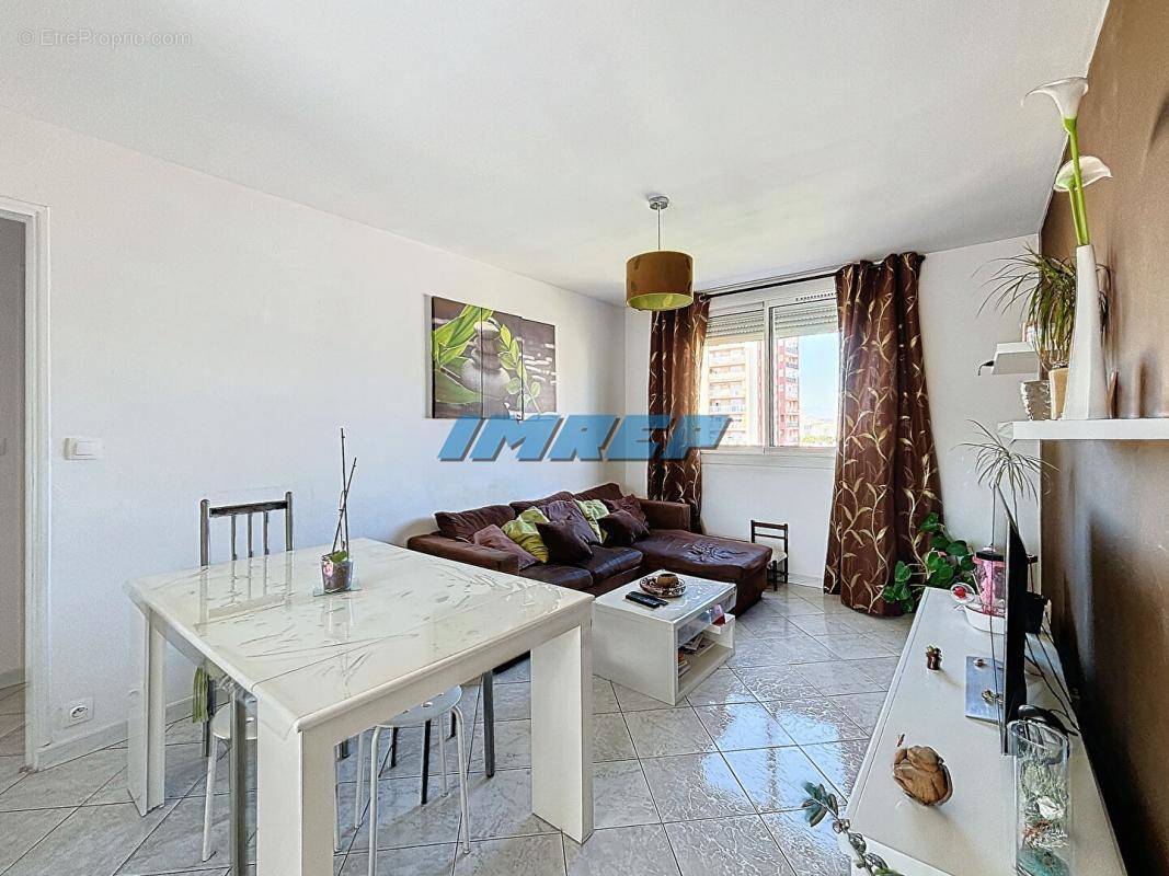 Appartement à MARSEILLE-10E