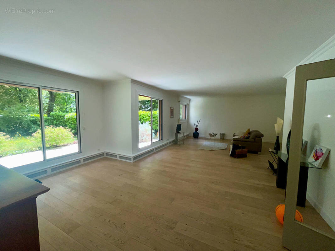 Appartement à MAISONS-LAFFITTE