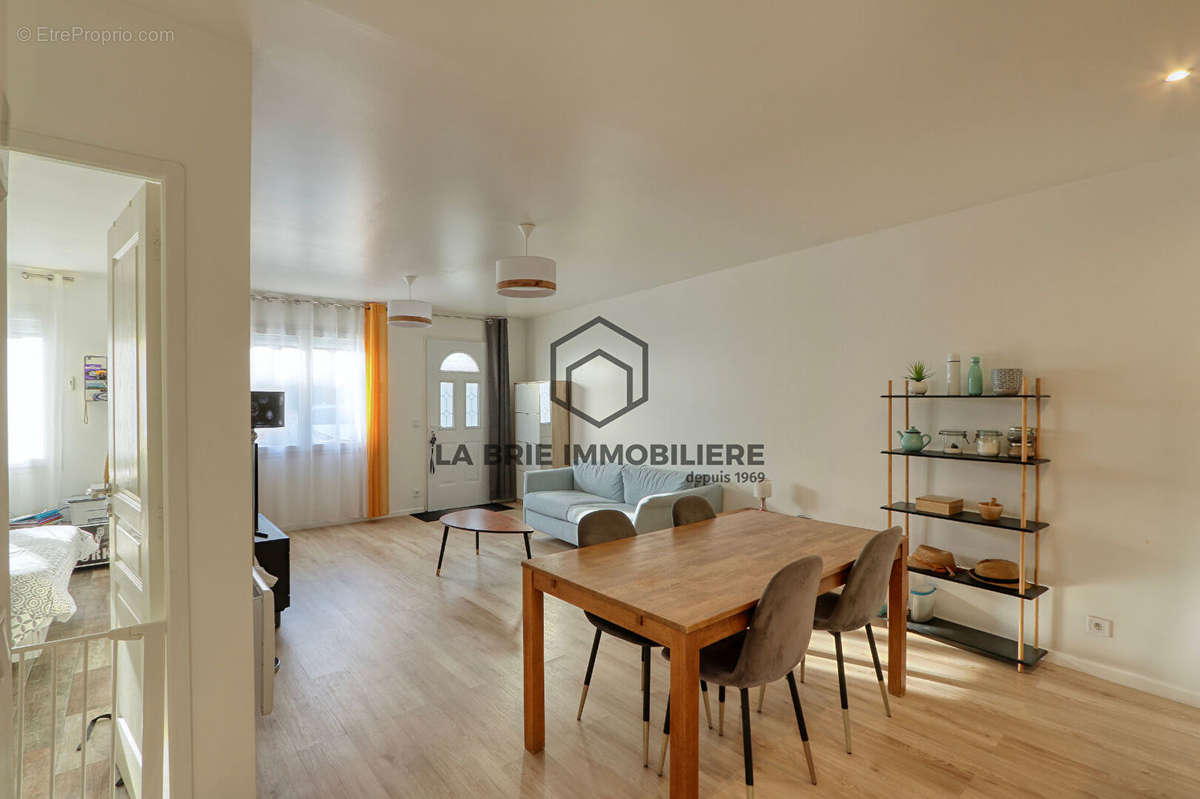 Appartement à MAROLLES-EN-BRIE