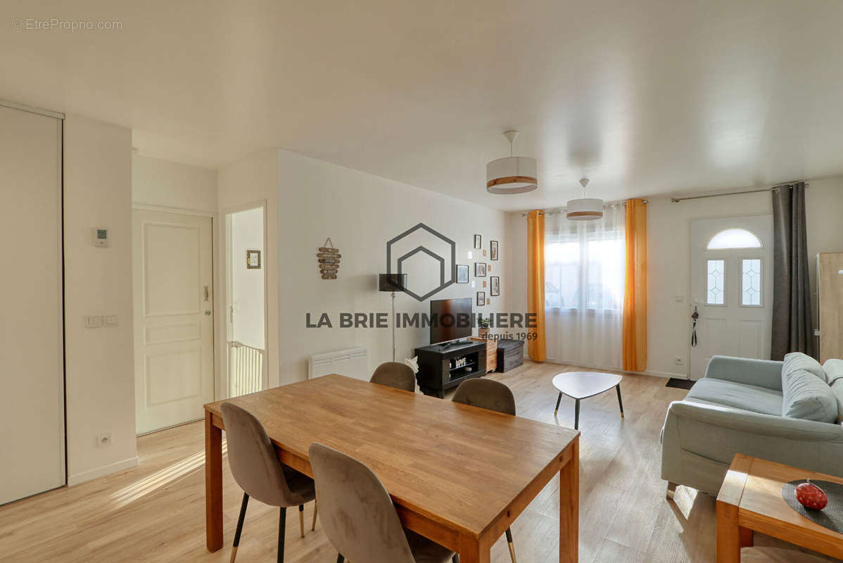 Appartement à MAROLLES-EN-BRIE