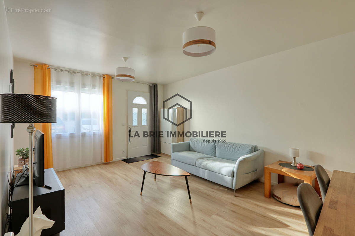 Appartement à MAROLLES-EN-BRIE