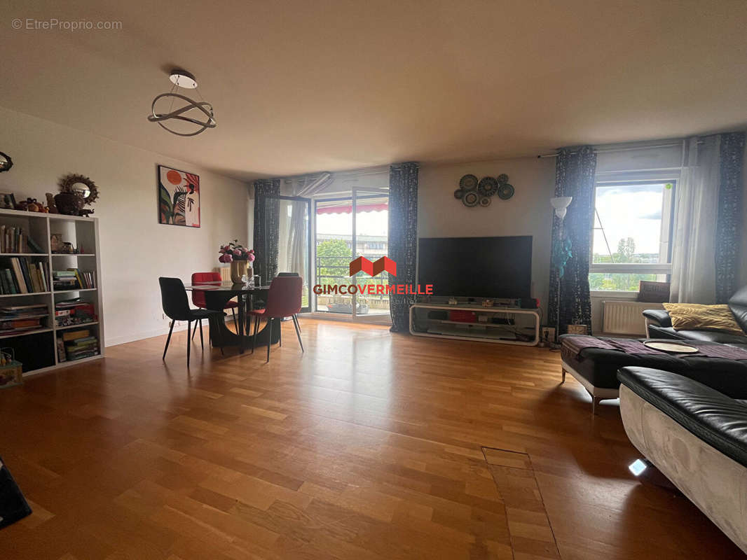 Appartement à RUEIL-MALMAISON