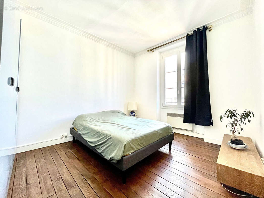 Appartement à LEVALLOIS-PERRET