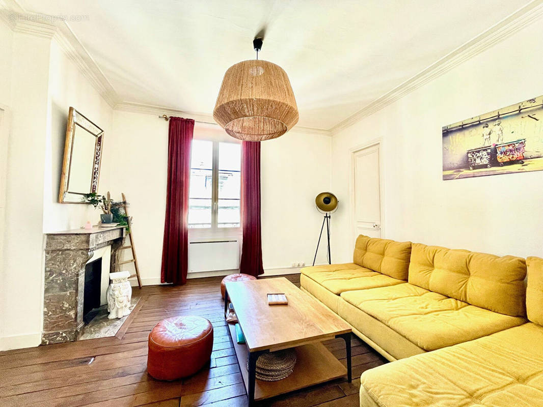 Appartement à LEVALLOIS-PERRET