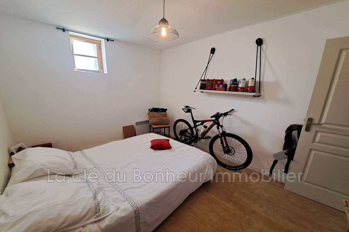 Appartement à MONTAGNAC-MONTPEZAT