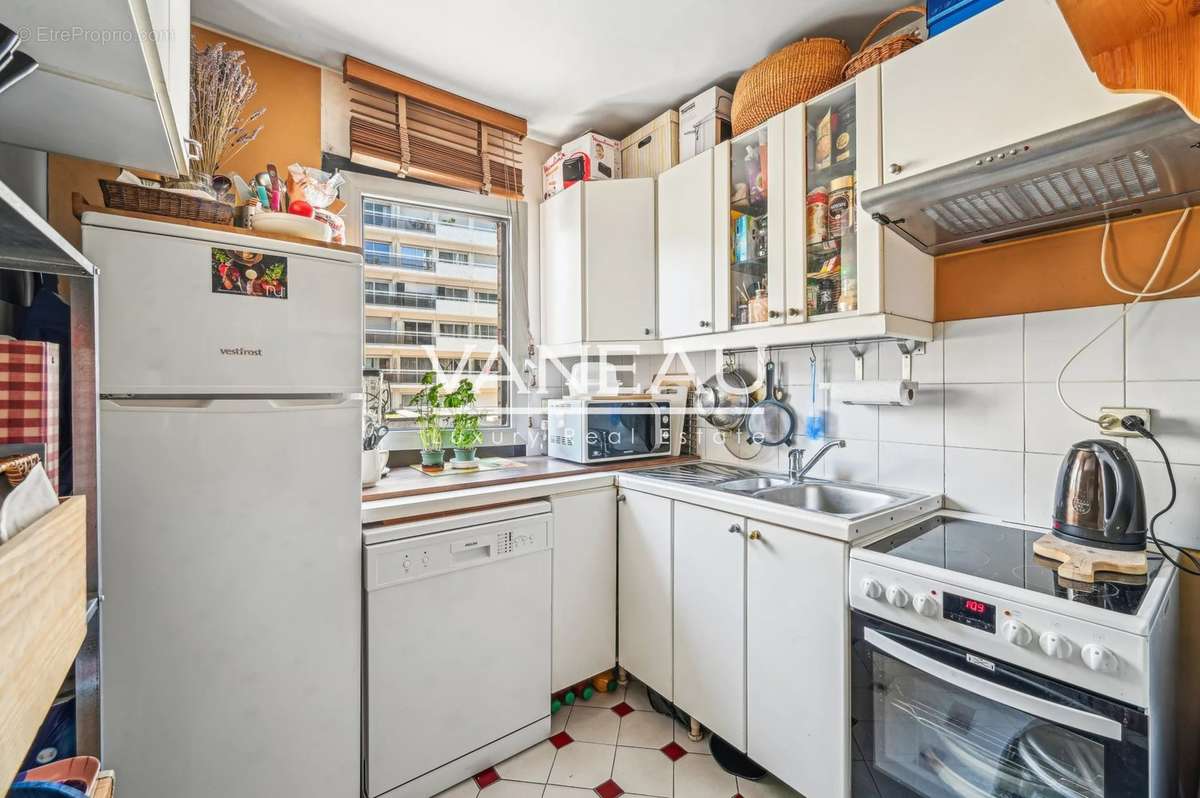 Appartement à PARIS-15E