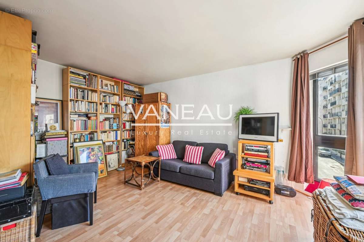 Appartement à PARIS-15E