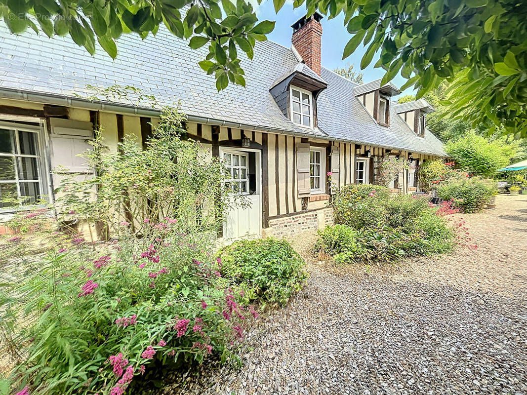 Maison à BOURGTHEROULDE-INFREVILLE