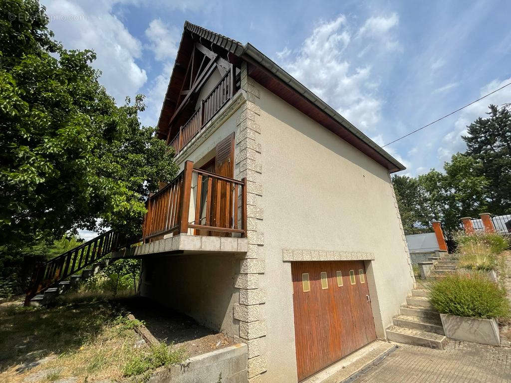 Maison à SARTROUVILLE