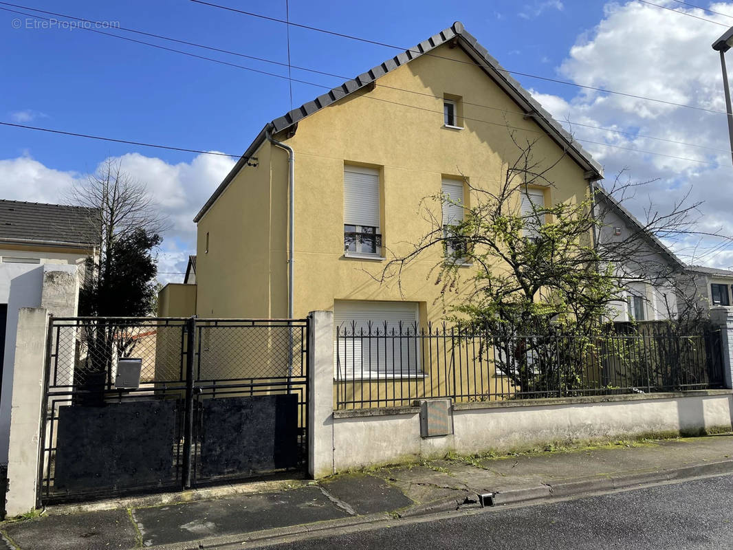 Maison à AULNAY-SOUS-BOIS