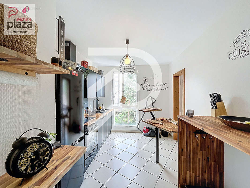 Appartement à SAINT-ETIENNE