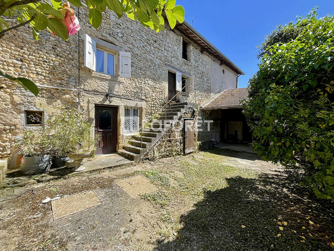 Maison à CHATILLON-SAINT-JEAN