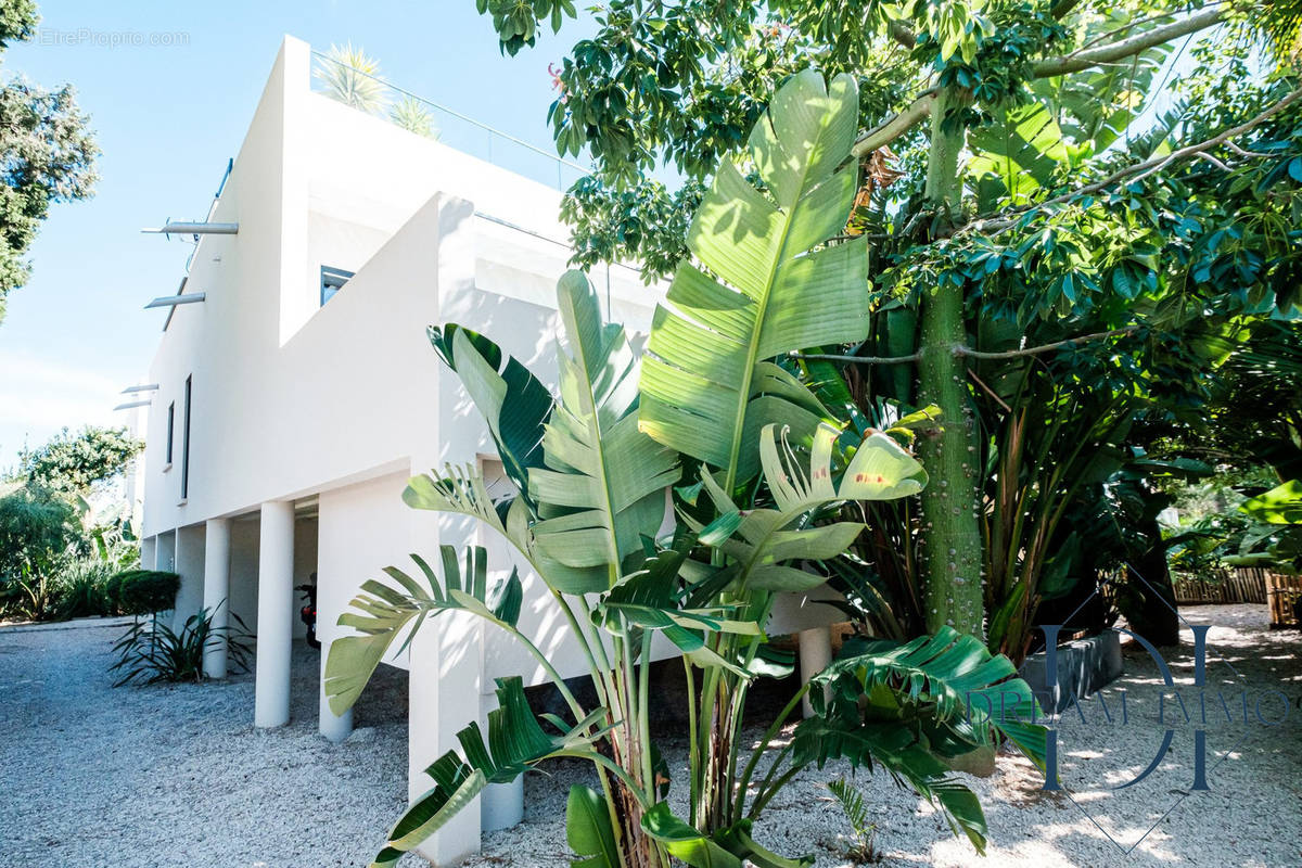 Maison à LA LONDE-LES-MAURES