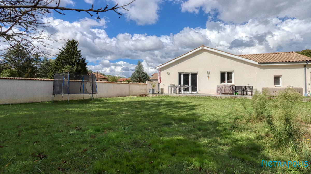 jardin - Maison à AUBERIVES-SUR-VAREZE