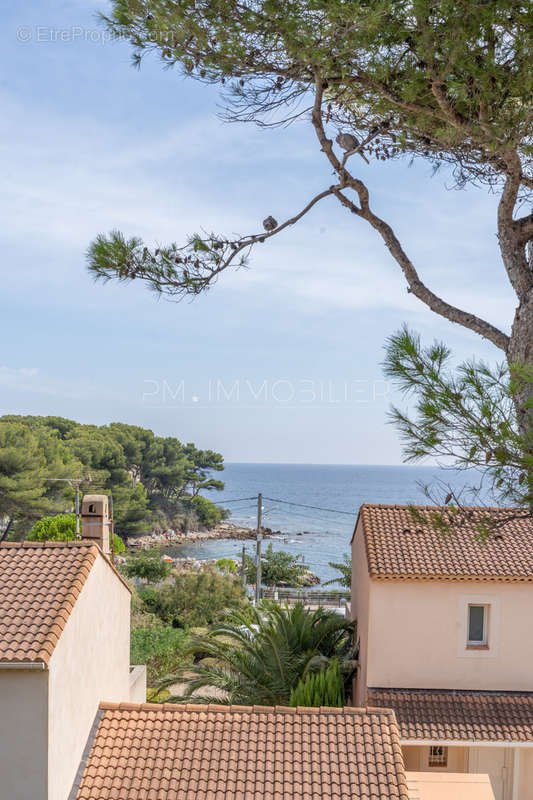 Appartement à CARRY-LE-ROUET