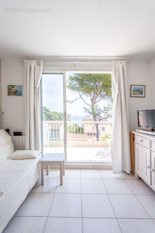 Appartement à CARRY-LE-ROUET