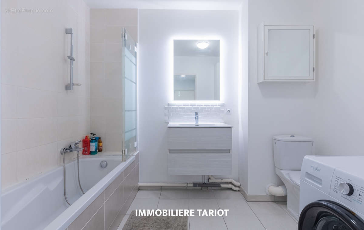 Appartement à MARSEILLE-9E