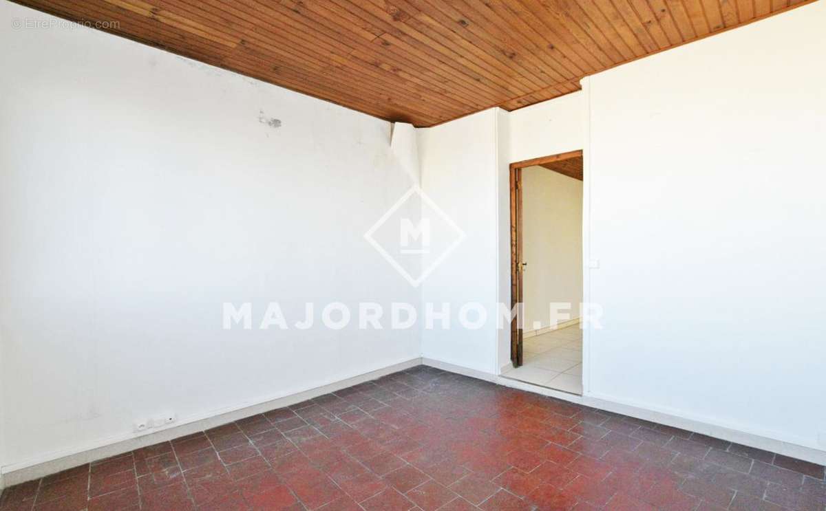 Appartement à MARSEILLE-7E