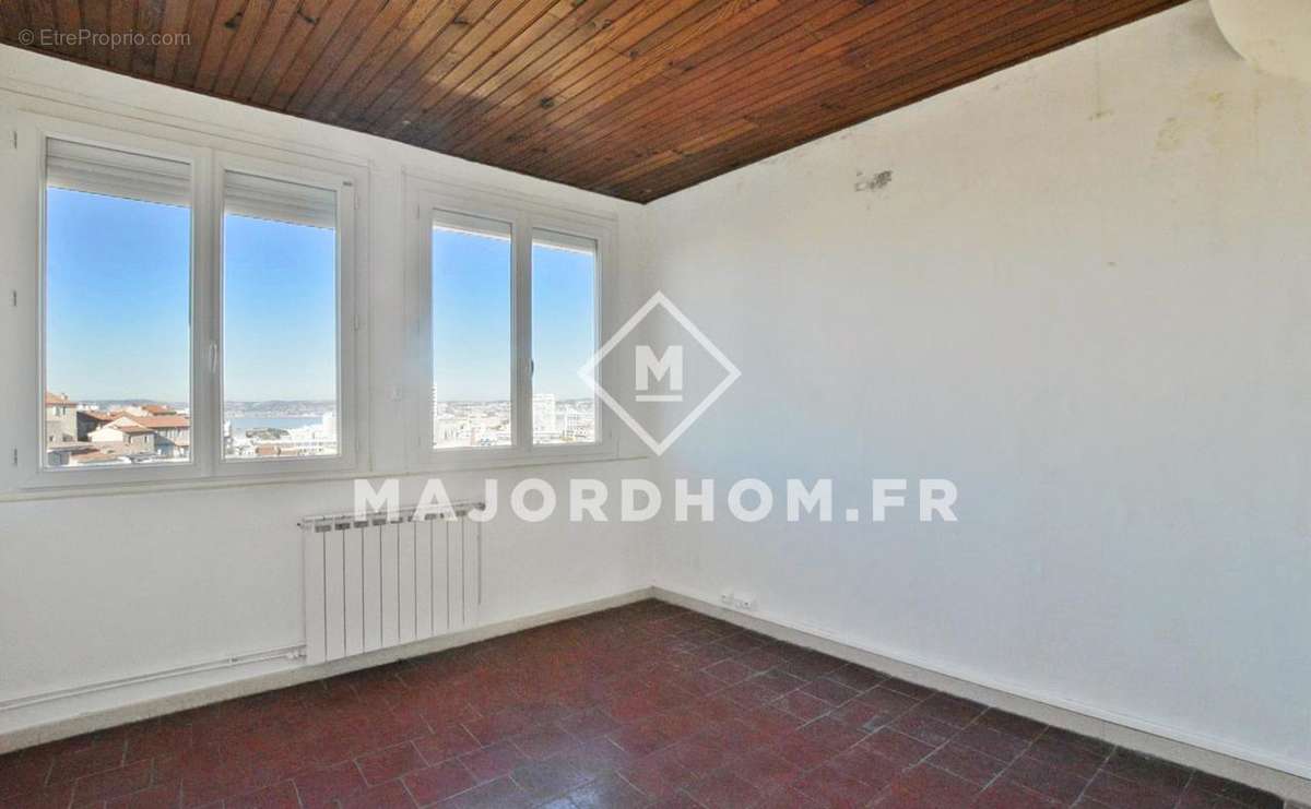 Appartement à MARSEILLE-7E