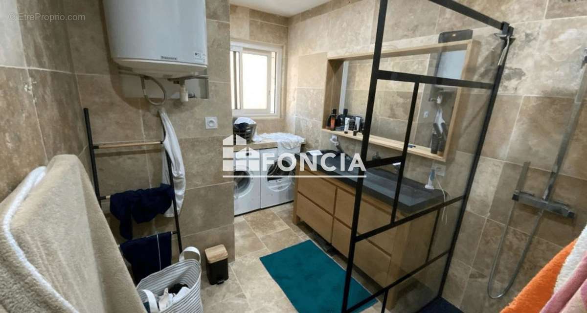 Appartement à BORMES-LES-MIMOSAS