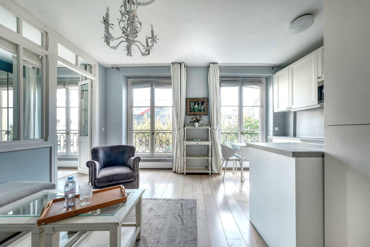 Appartement à PARIS-4E