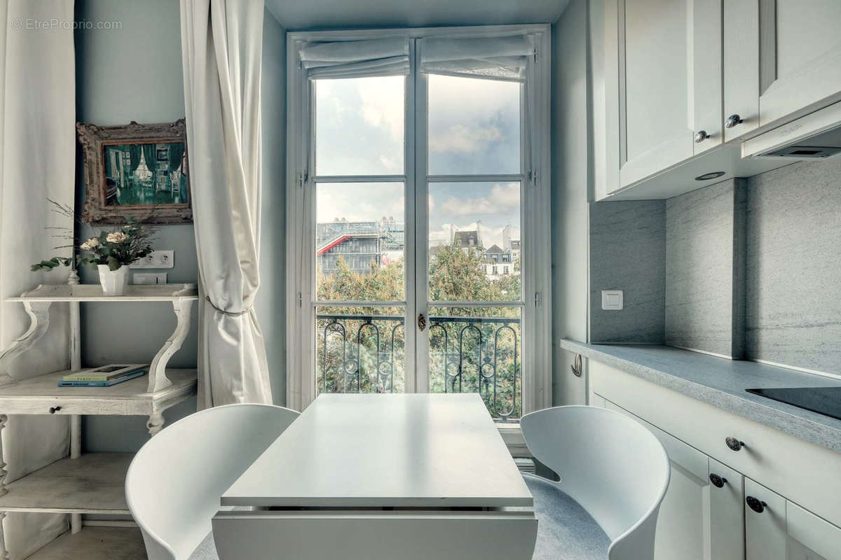 Appartement à PARIS-4E