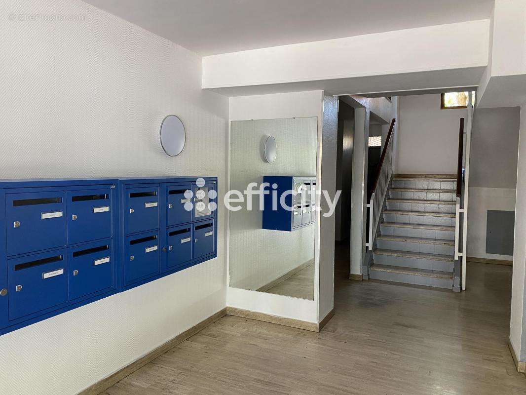 Appartement à MARSEILLE-9E