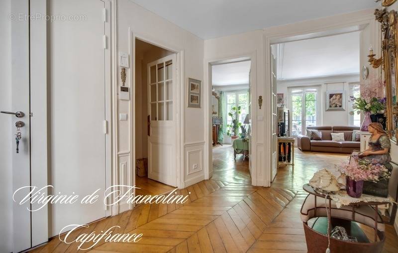 Appartement à PARIS-11E