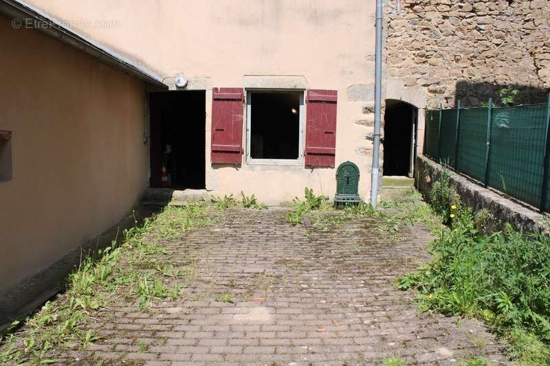 Maison à CHATEAU-CHINON(VILLE)