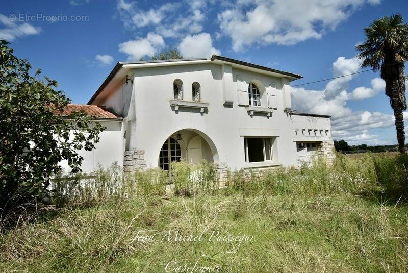 Maison à LABARTHE-RIVIERE