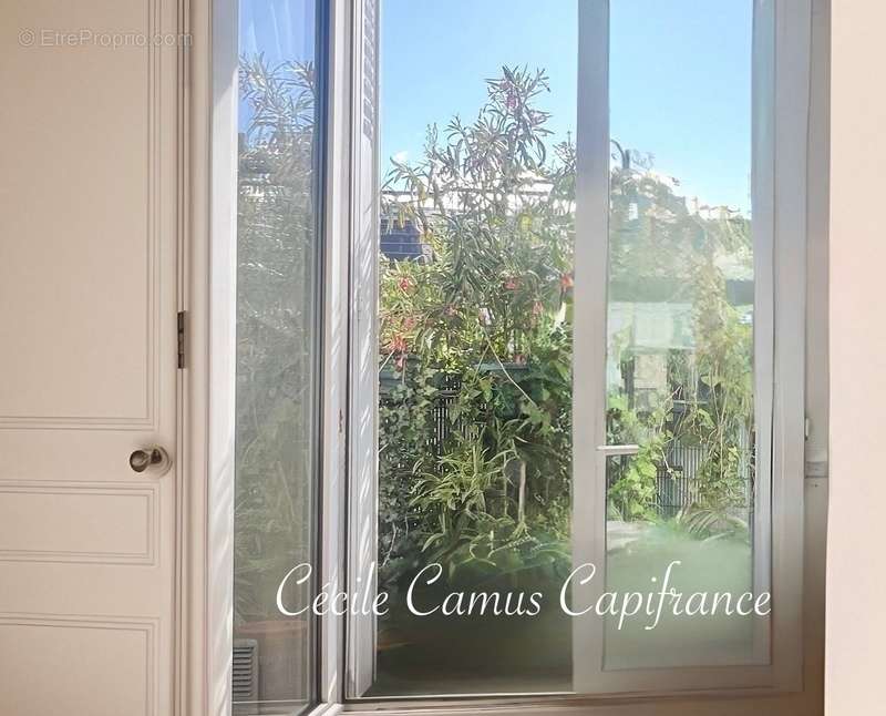 Appartement à PARIS-9E