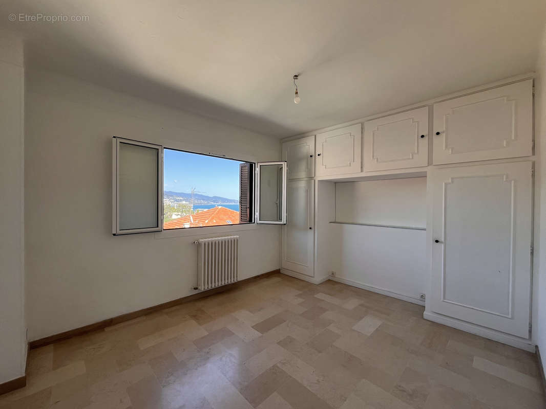 Appartement à ROQUEBRUNE-CAP-MARTIN