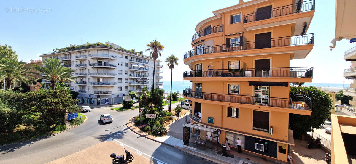 Appartement à ROQUEBRUNE-CAP-MARTIN