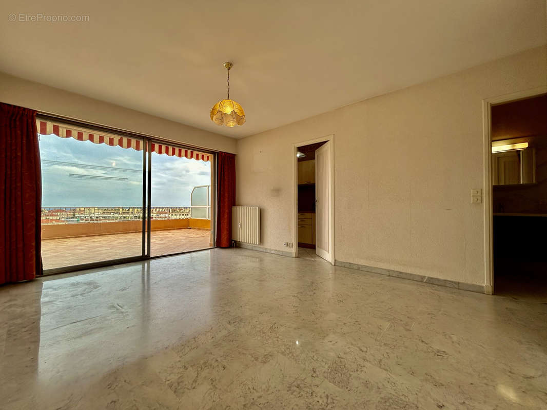 Appartement à MENTON